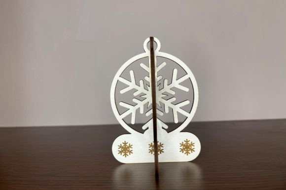 Laser Cut Christmas Bauble - Snowflake Freebies Review